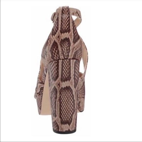 Michael KORS Lorene Leather Platform Sandal - Picture 10 of 12